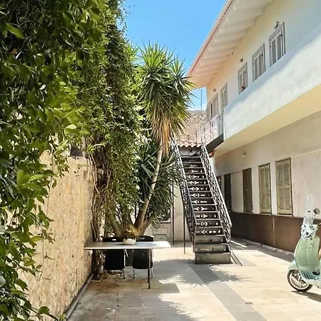 Apartment Unique Flat Under The Acropolis Athens
