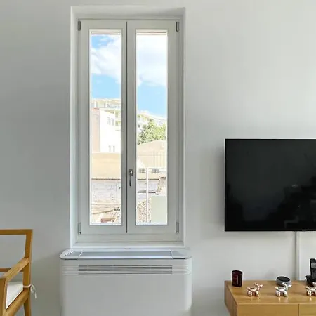 Apartment Unique Flat Under The Acropolis Athens