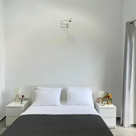 Unique Flat Under The Acropolis Athens