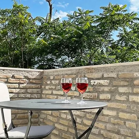 Unique Flat Under The Acropolis *